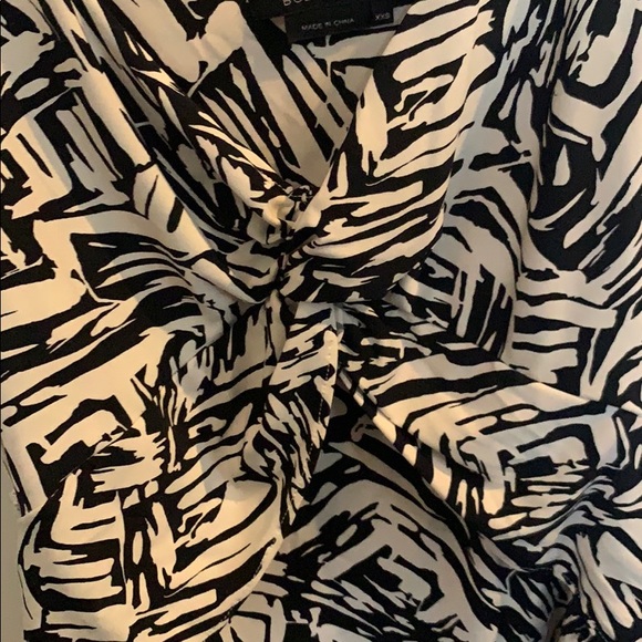 BCBG Dressy Tank Blouse / Shirt - Picture 5 of 7